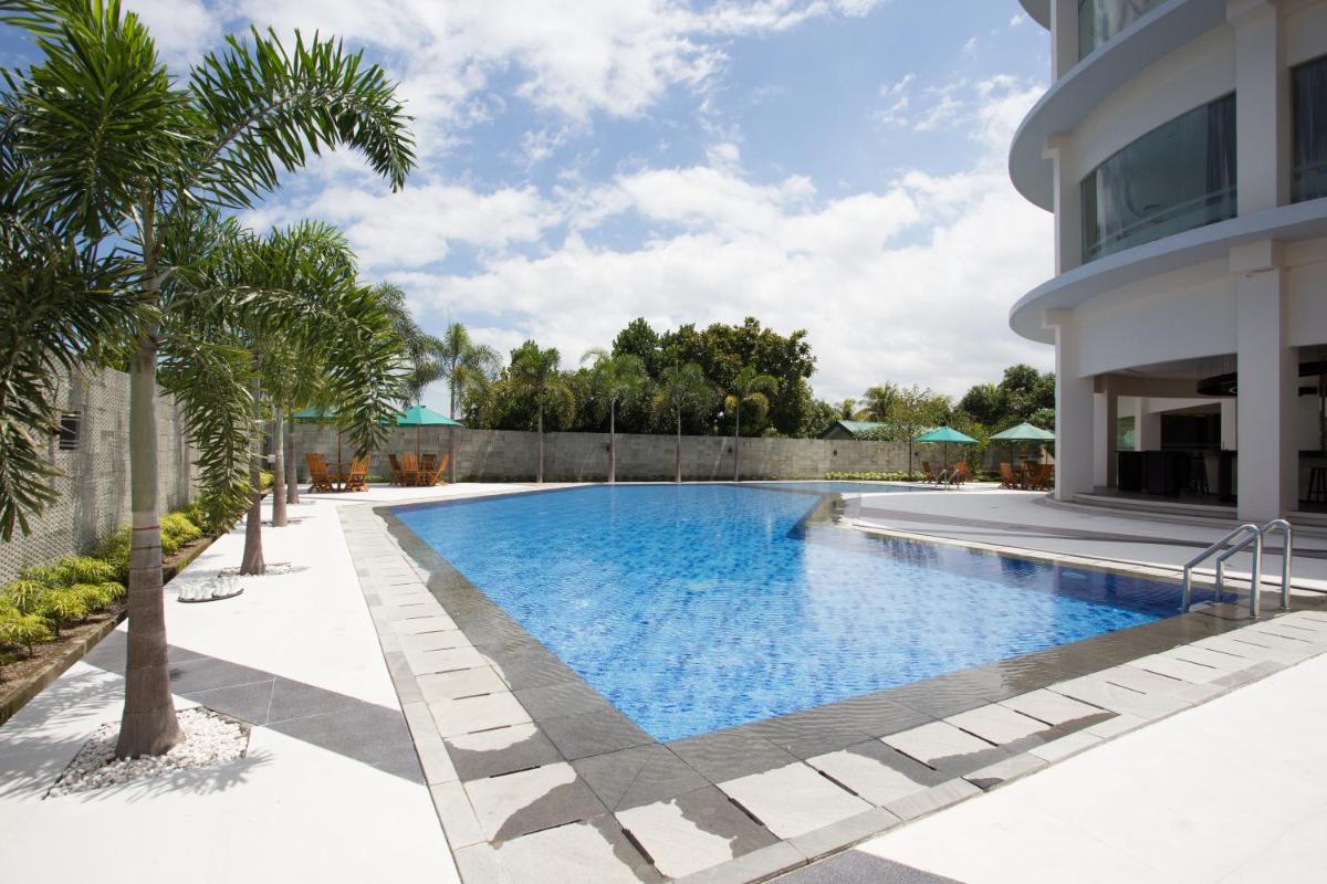 Golden Palace Hotel Lombok - Housity