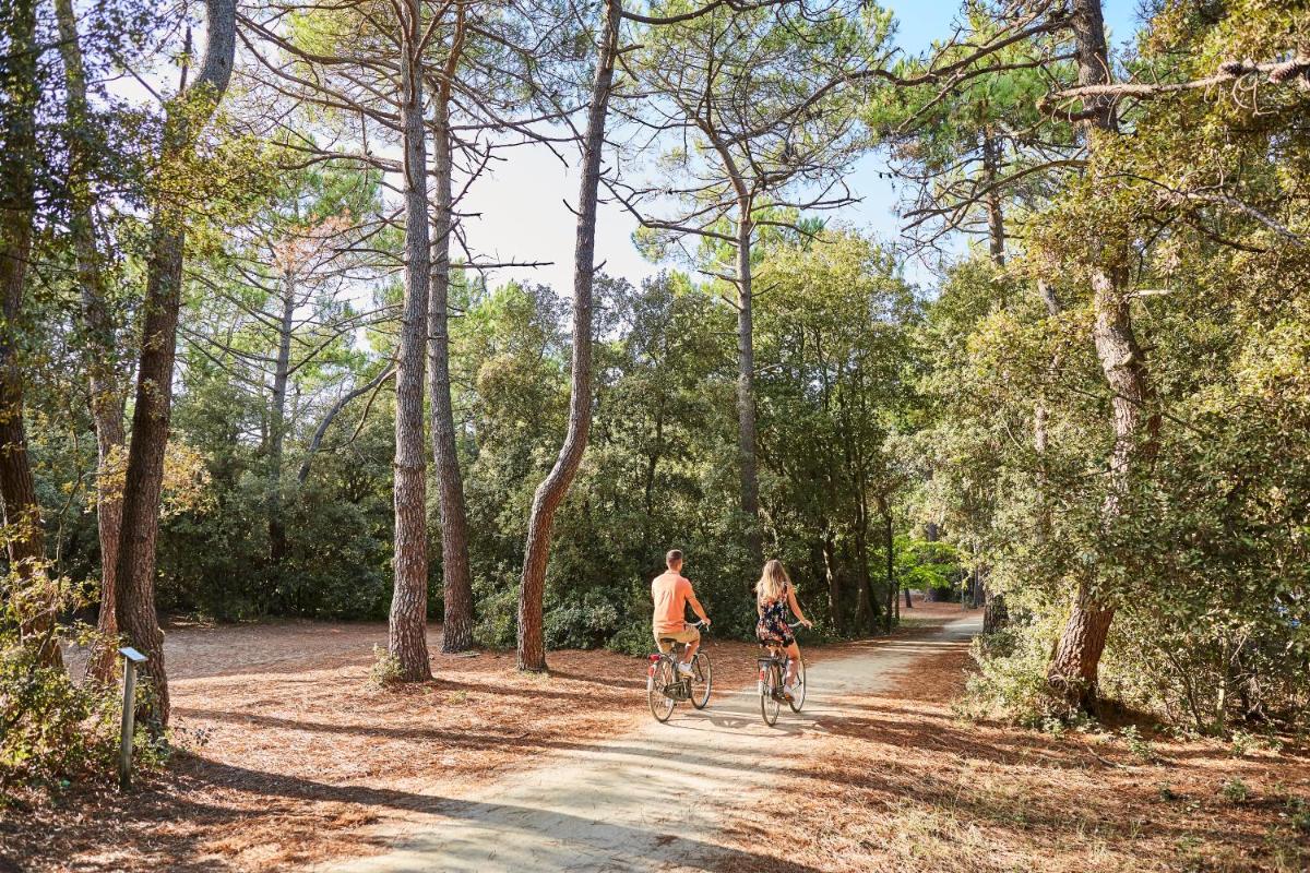 Clients de l'établissement Hôtel Valdys Thalasso & Spa - les Pins