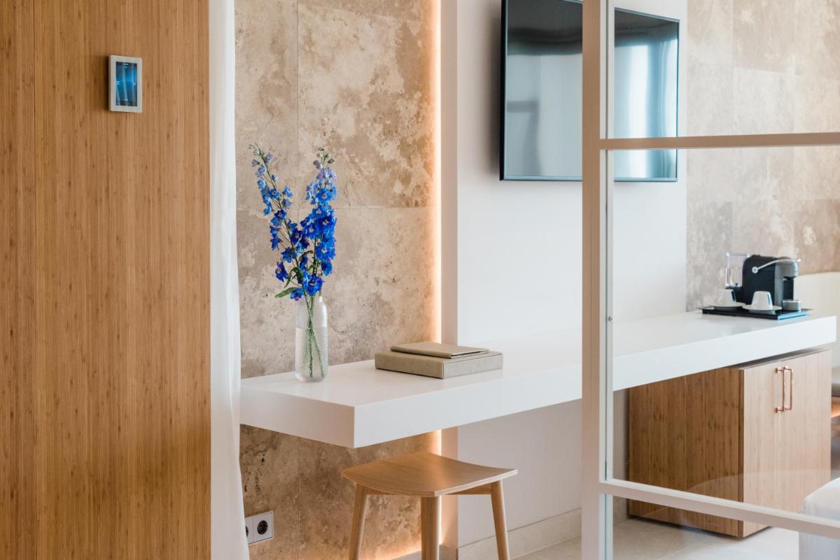 Imagen de la galería de Aguas de Ibiza Grand Luxe Hotel - Small Luxury Hotel of the World, en Santa Eulària des Riu