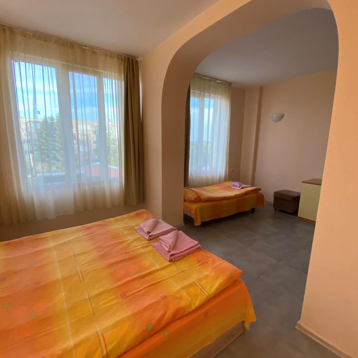 Hostel Shabla - Housity