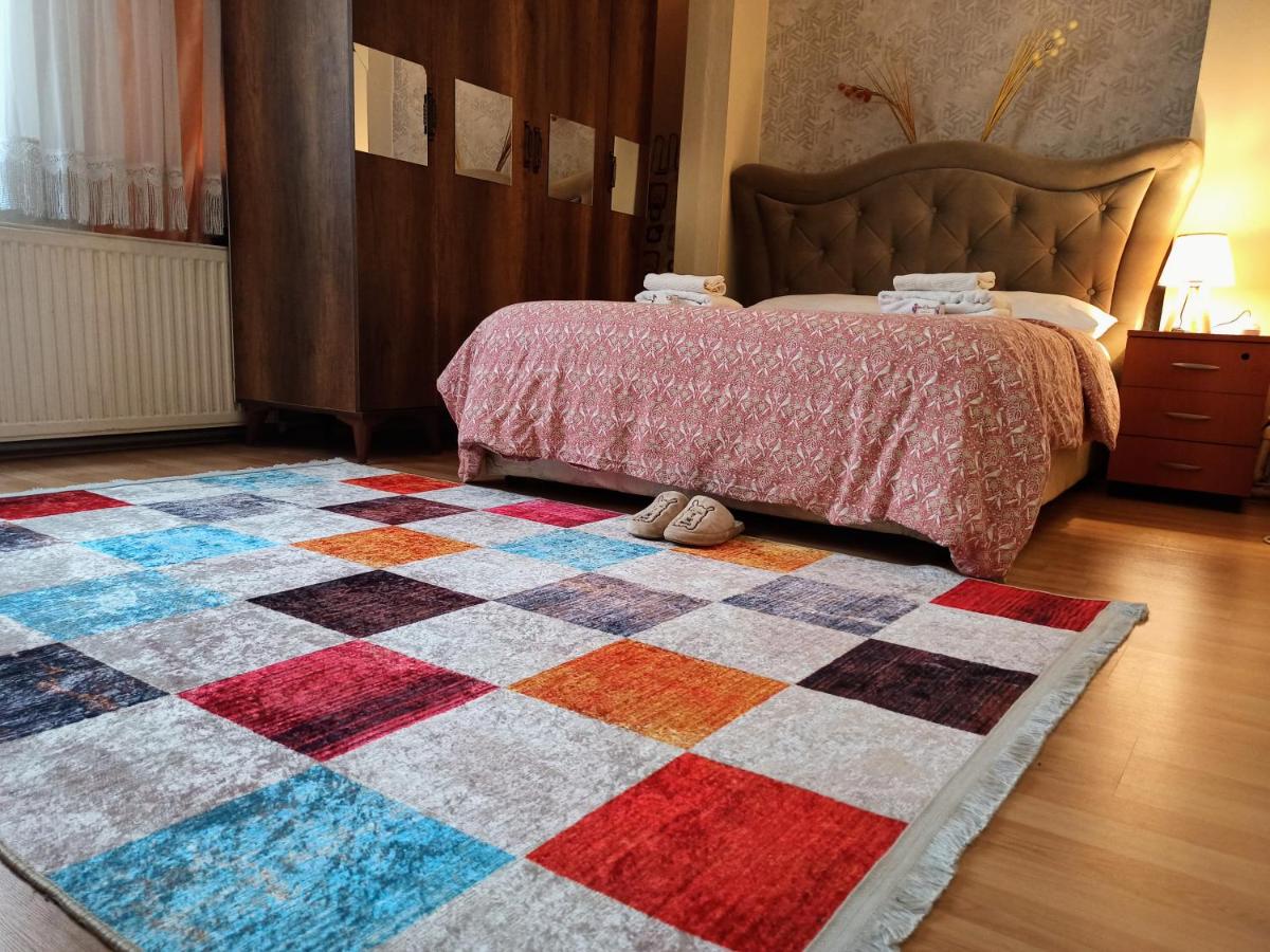Private Room Close to Merter and Gungoren Textile Center - Housity