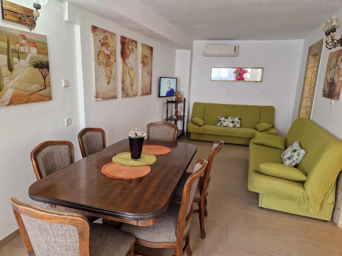 Apartmani Sidro Senj - Housity
