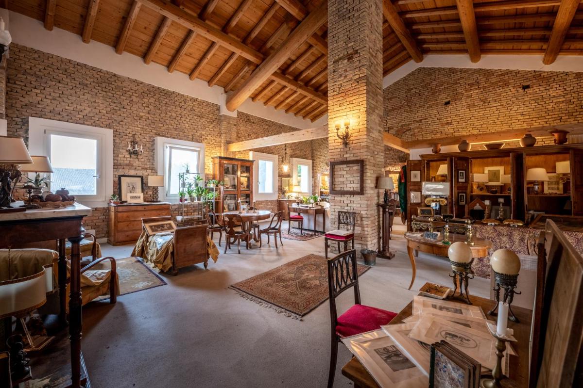 La Casa nel Borgo - Housity
