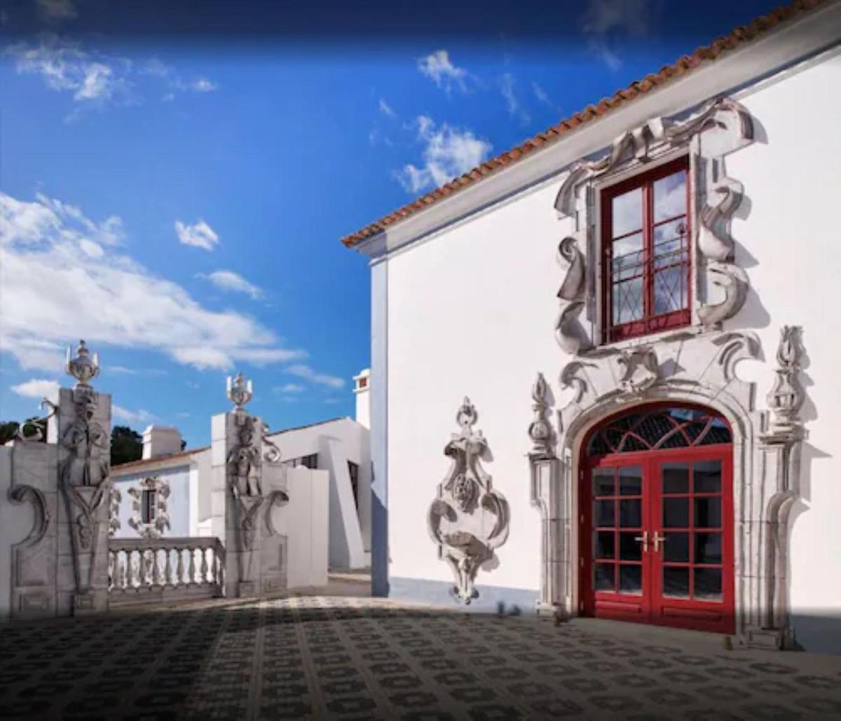 O edifício onde o hotel está situado