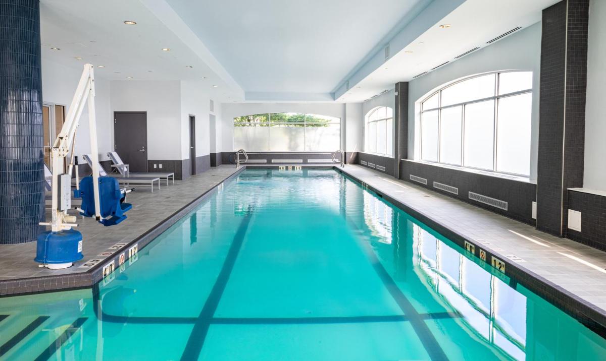 Marriott Boston Quincy - Housity