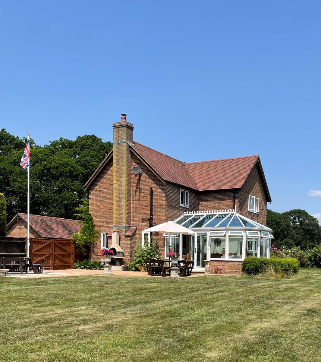 Graceland Farm B&B - Housity