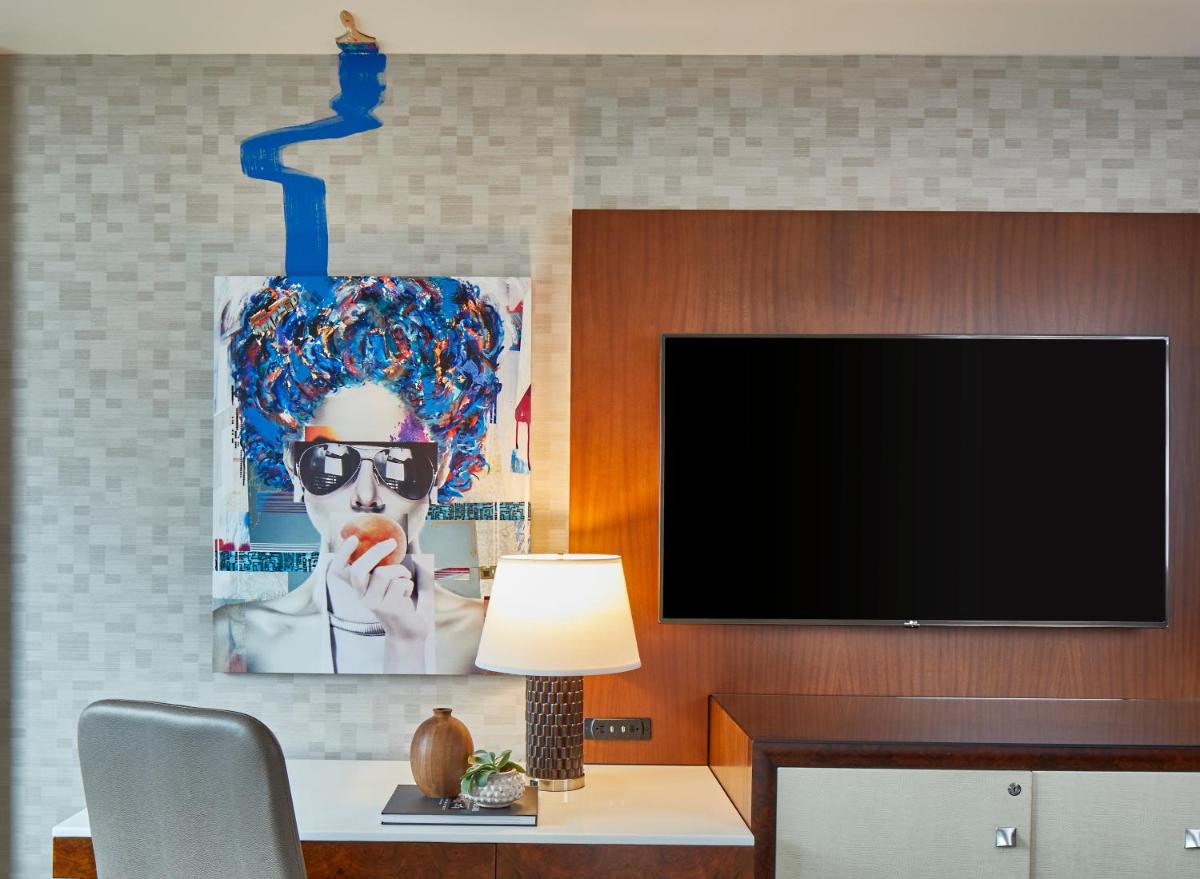 Renaissance Atlanta Midtown Hotel - Housity