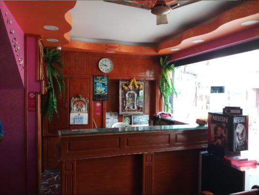 Sree Kumaran Deluxe - Housity