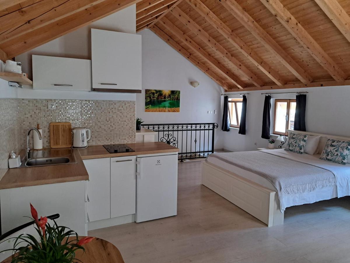 LUCIANA - Housity