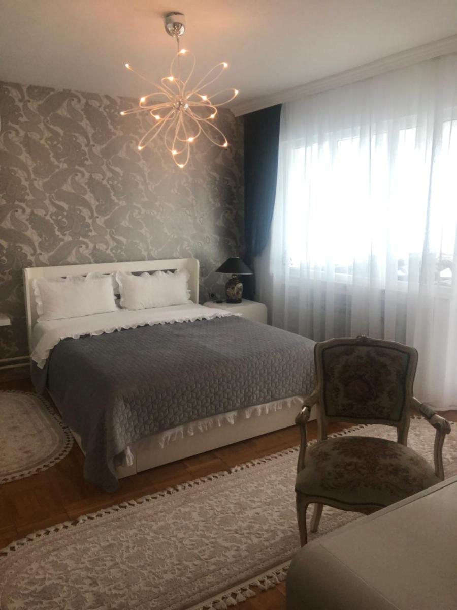 Holiday Home Ena Bihac - Housity