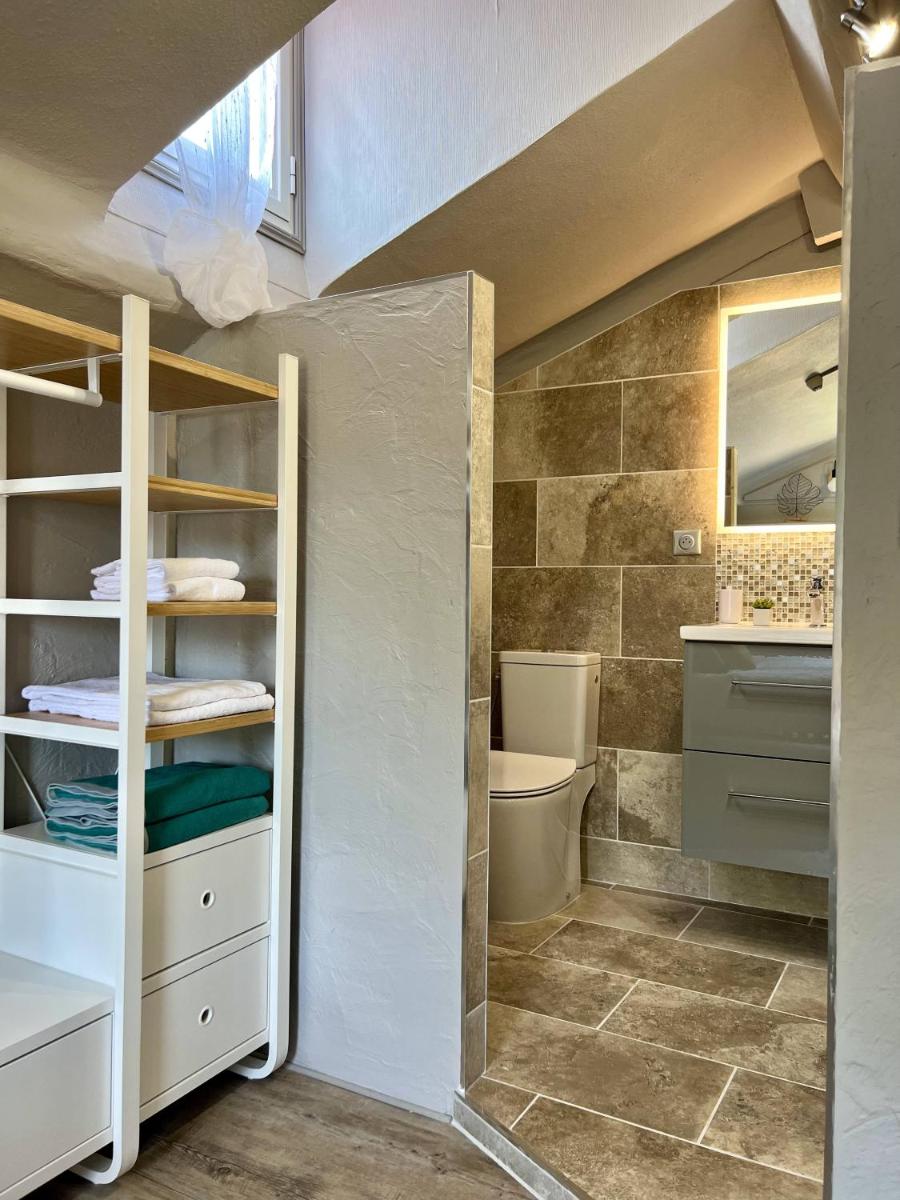Hotel La Calanque - Housity