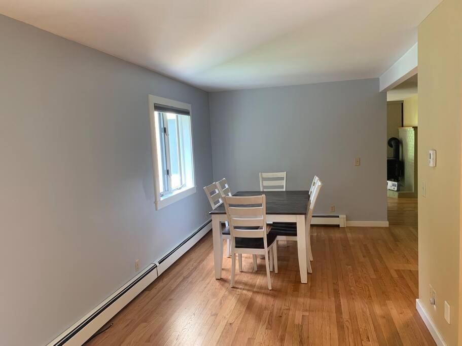 Fabulous Waterfront Home Midcoast Maine - Housity