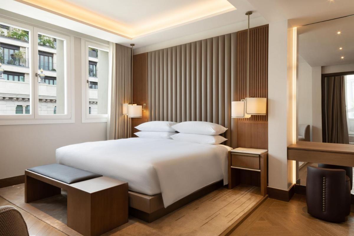 Cama o camas de una habitación en JW Marriott Hotel Madrid