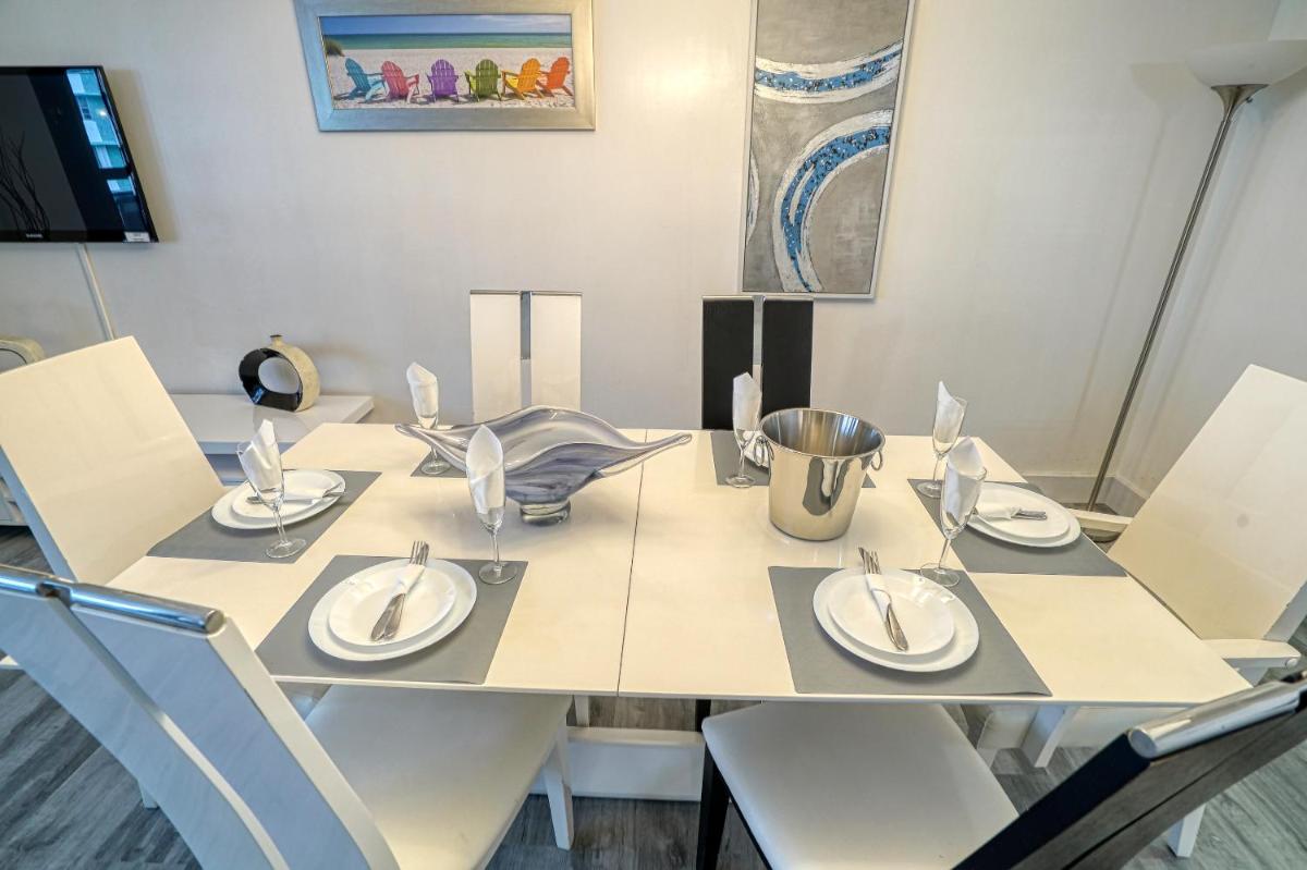 Deluxe Apartments by South Florida Vacations - Housity