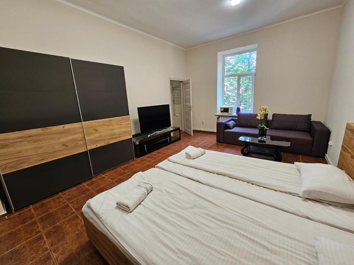 Suitetrails - Coin Apartments & Poshtel