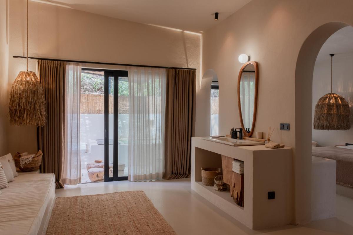 GAIA Alaçatı BY THE SEA - Adult Only - Housity