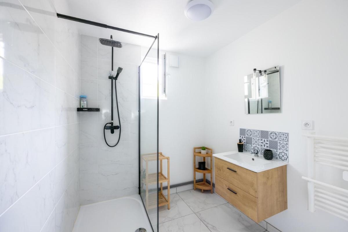 Cosy Room Jacuzzi Romantique - Housity