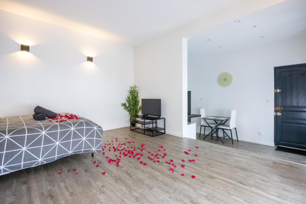 Cosy Room Jacuzzi Romantique - Housity