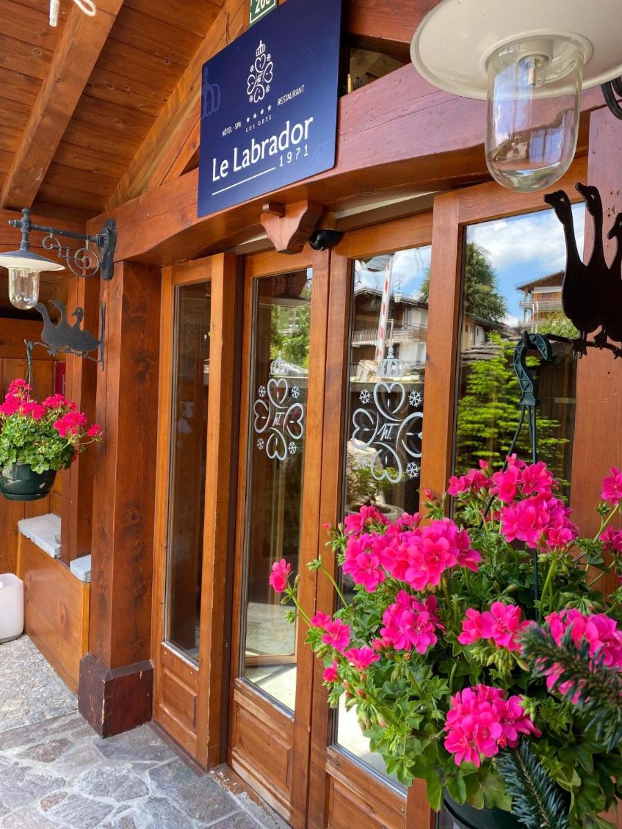 Façade ou entrée de l'établissement Hôtel Le Labrador 1971