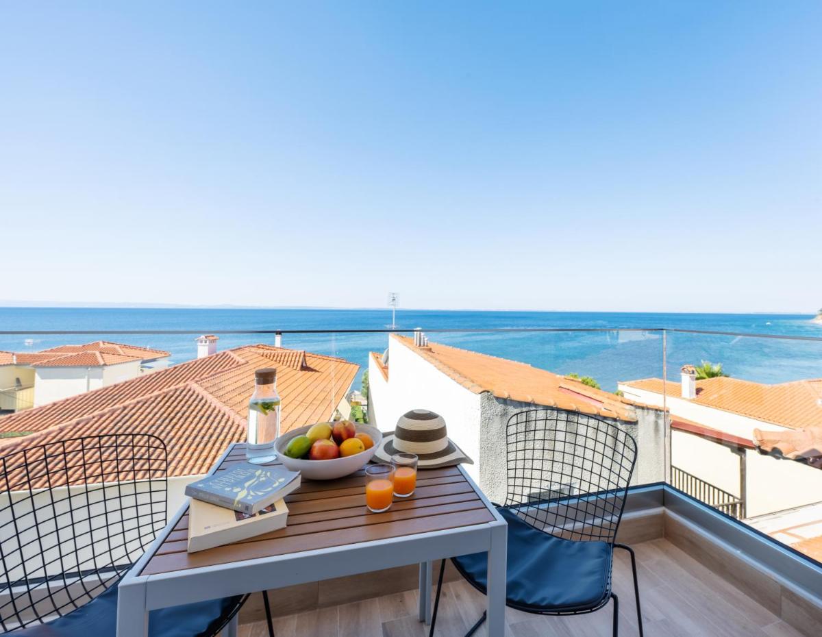 Aiora Suites by Booking Kottas - Housity