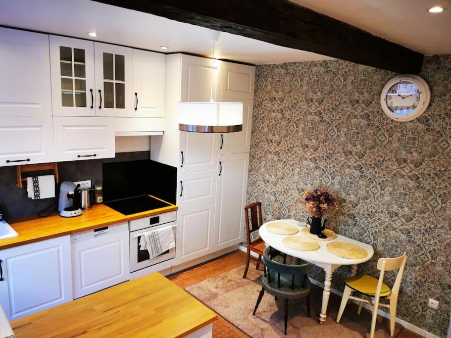 Vieux Gaillac, charmante maison de ville au calme - Housity