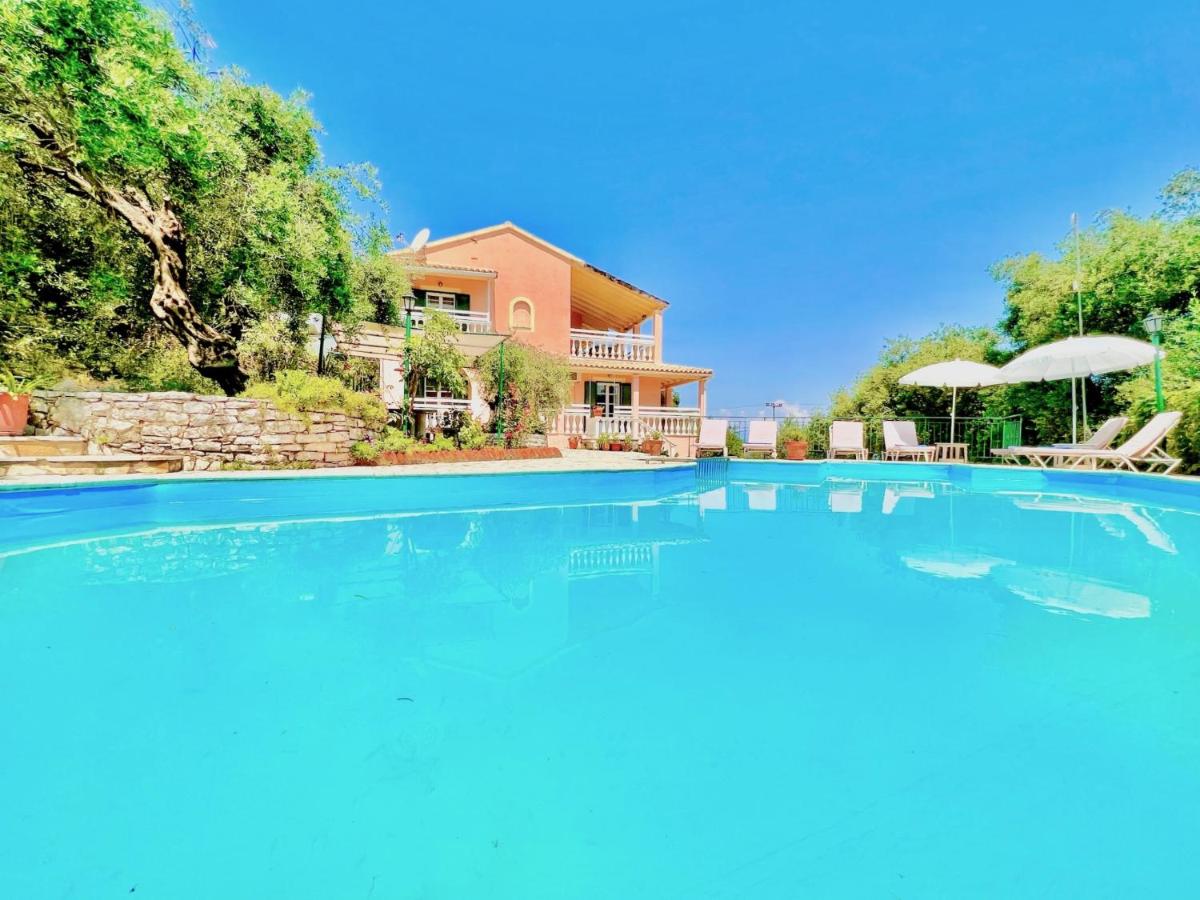 Beach Villa Thespina with private pool by DadoVillas - Housity