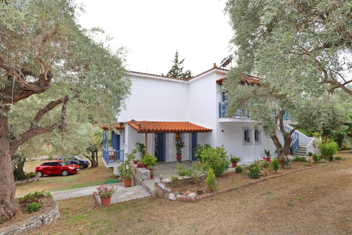 Skopelos Panos Studios - Housity