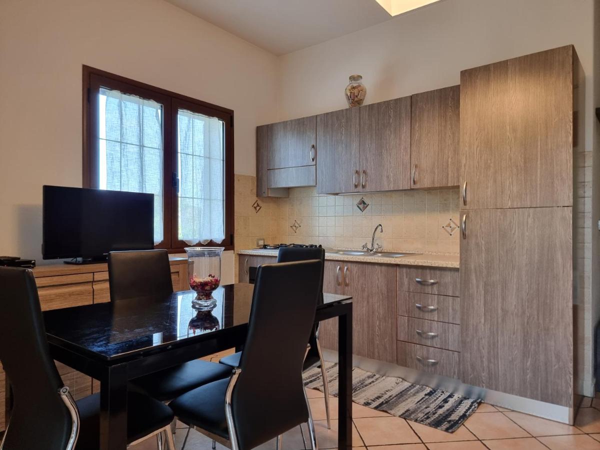 LEO'S HOUSE - Housity