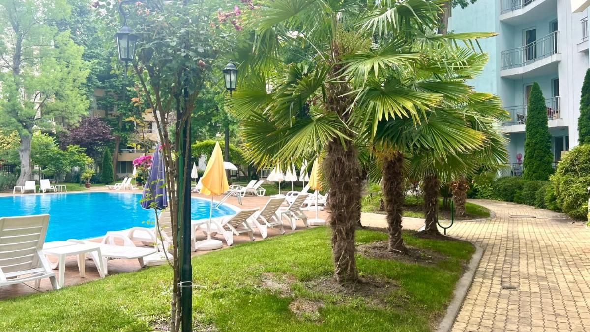 Bratanov Yassen Holiday Vilage - Housity