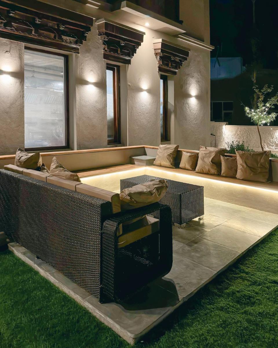 The Bodhi Tree - Housity