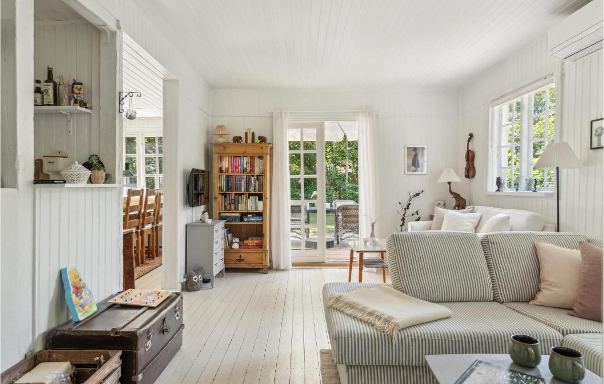 Two-Bedroom Holiday Home In Vejby - Housity