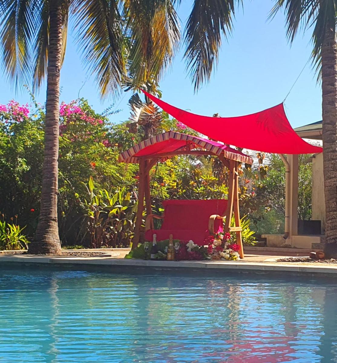Villa Les Cocotiers - Housity