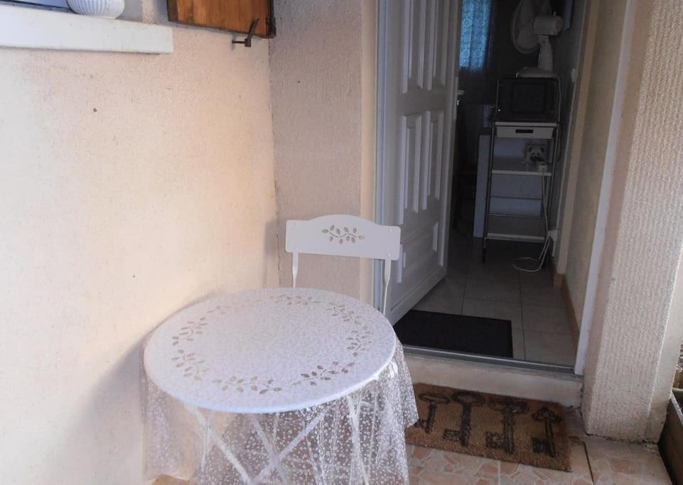 Petite chambre particulière - Housity
