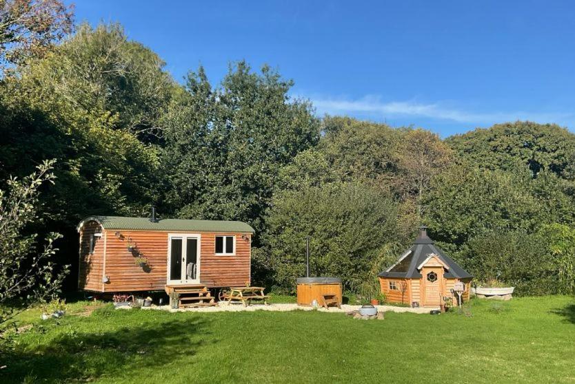 Gillan Creek Retreat - Housity