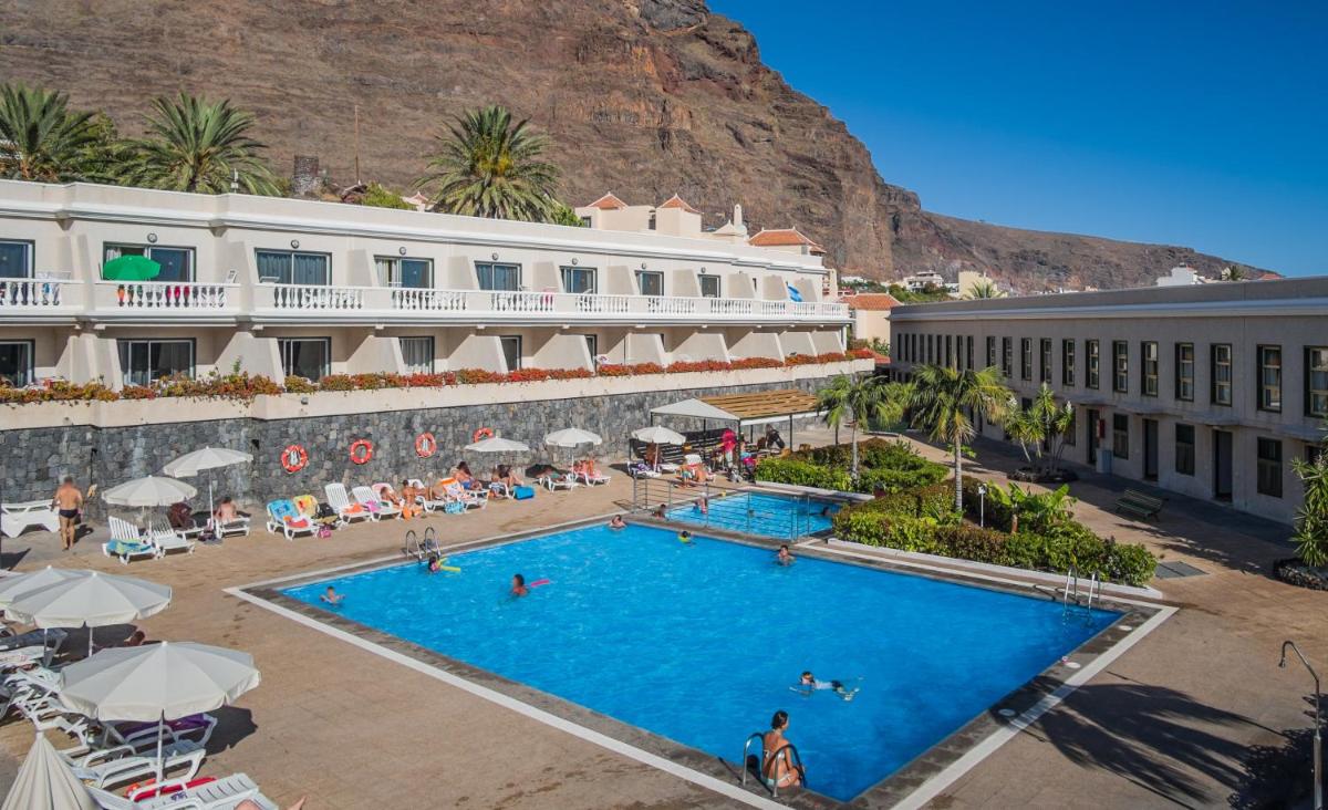 Apartamentos Charco del Conde - Housity