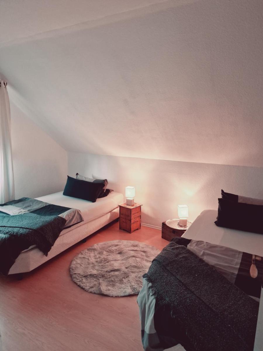 Rosindell Brunnenhaus - Housity