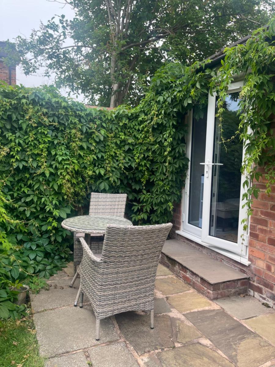 Lodge in Knutsford - Housity