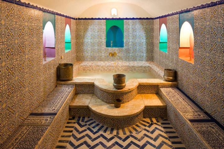 Nasser Palace Hôtel & Bivouacs - Housity