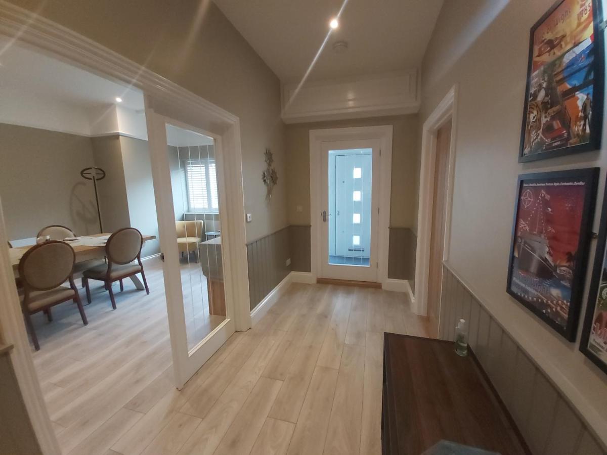 Bay House - Housity