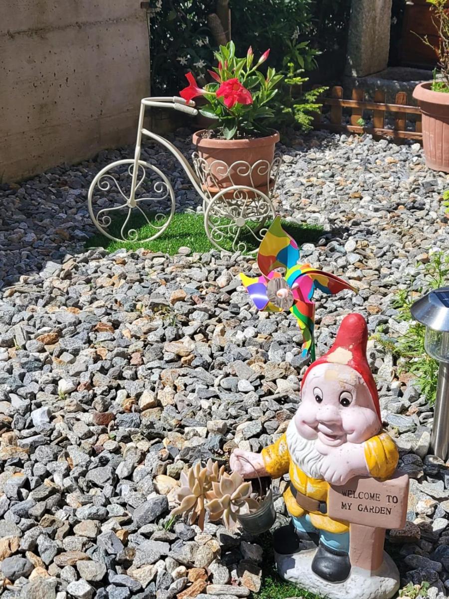 A Due Passi dal Lago - Housity