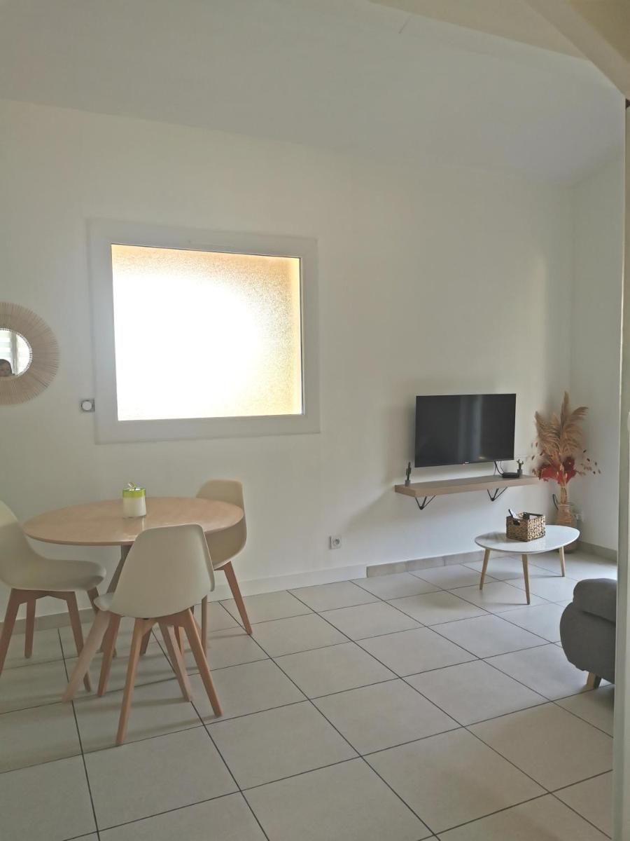 Charmant T2 avec extérieur au cœur du Vaucluse - Housity