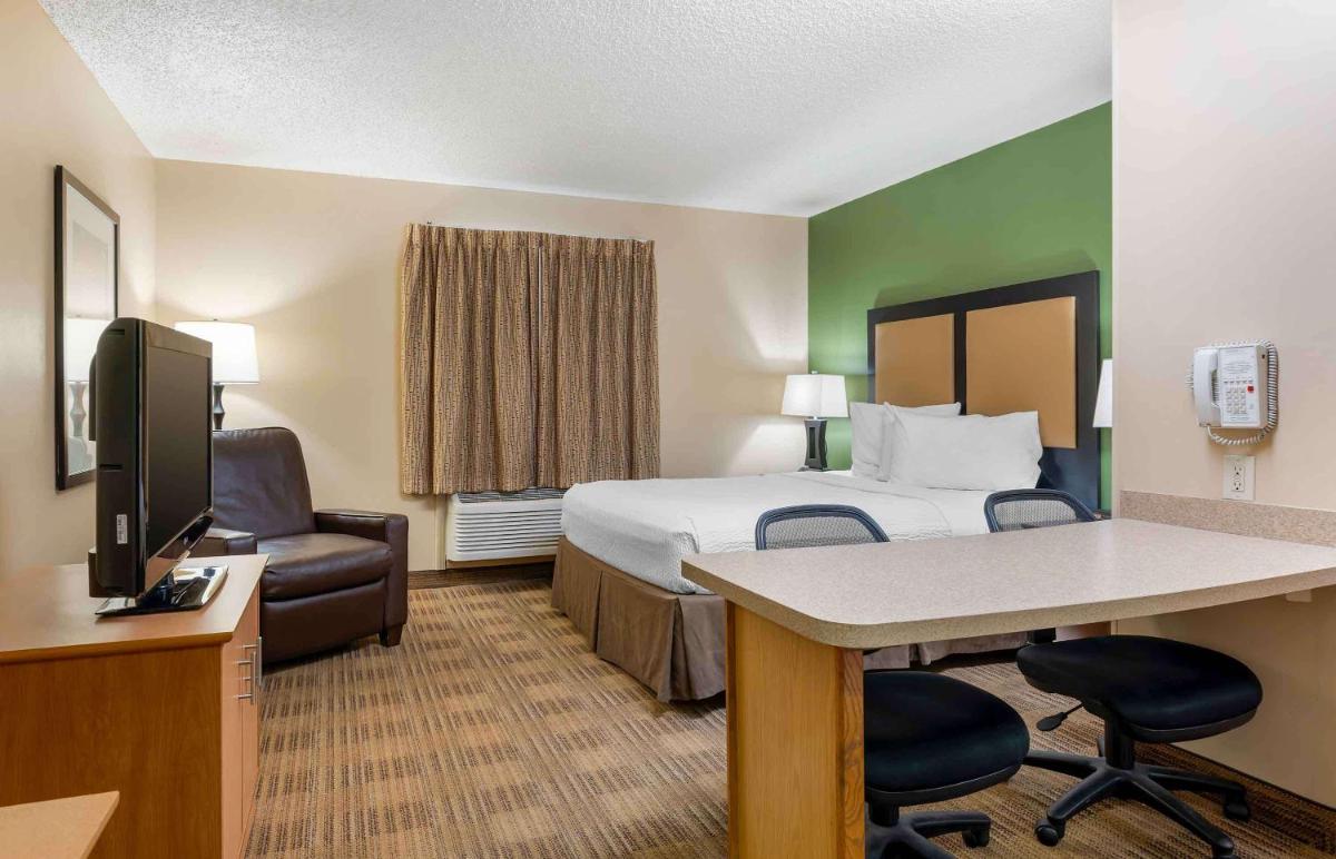 Extended Stay America Suites - Cincinnati - Blue Ash - Reagan Hwy - Housity