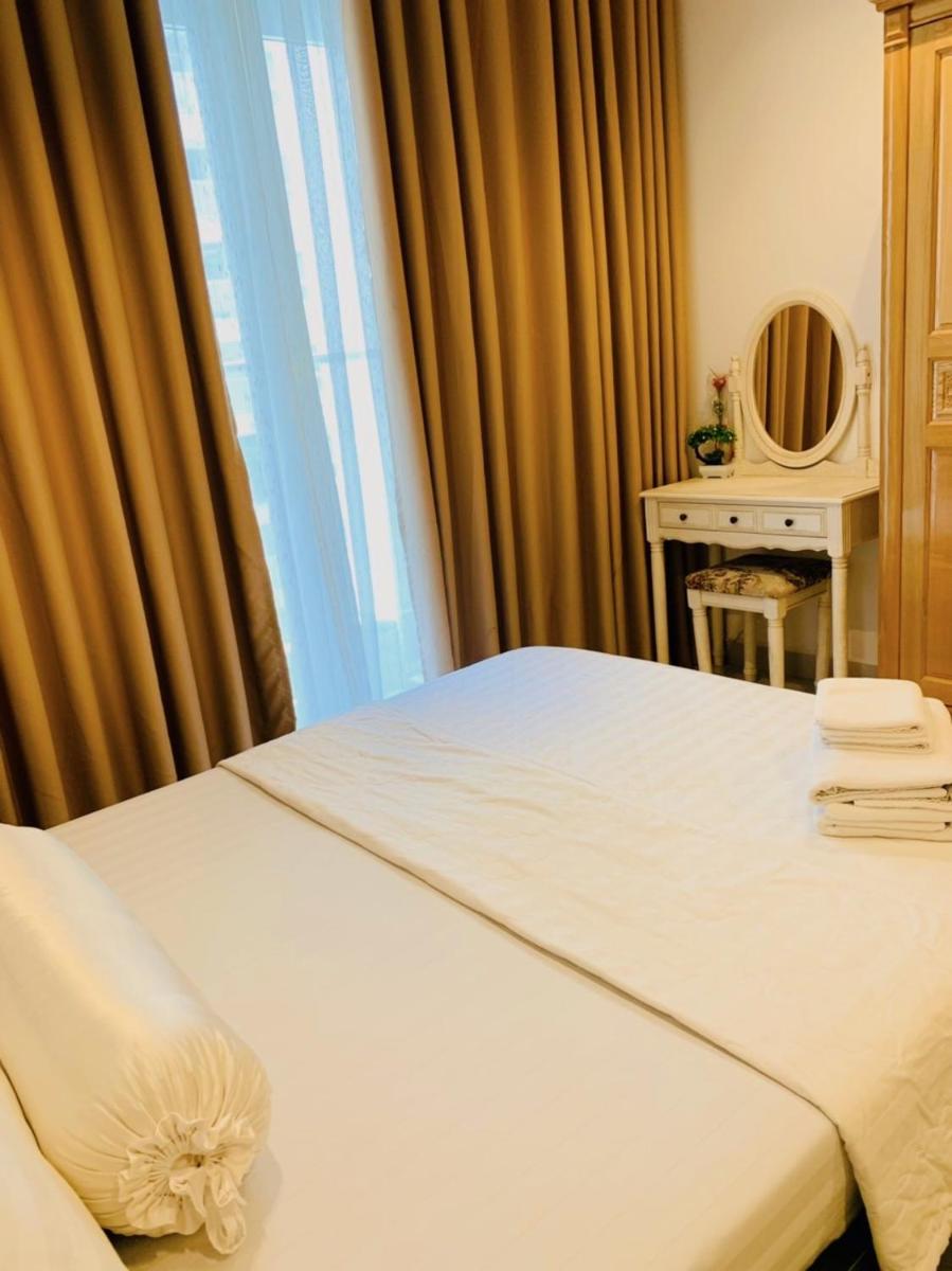 Sky Center Near Airport - Hizvo