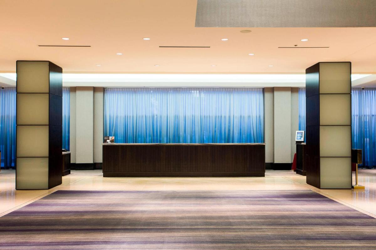 Little Rock Marriott - Housity