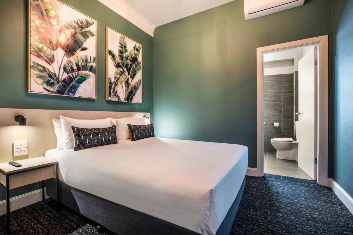 Nightcap at Pymble Hotel - Housity