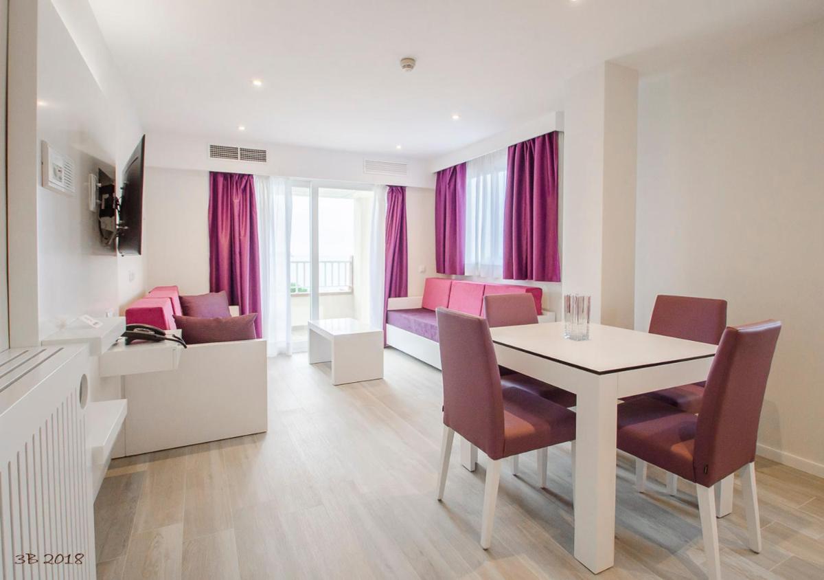 Apartamentos Ponent - Housity