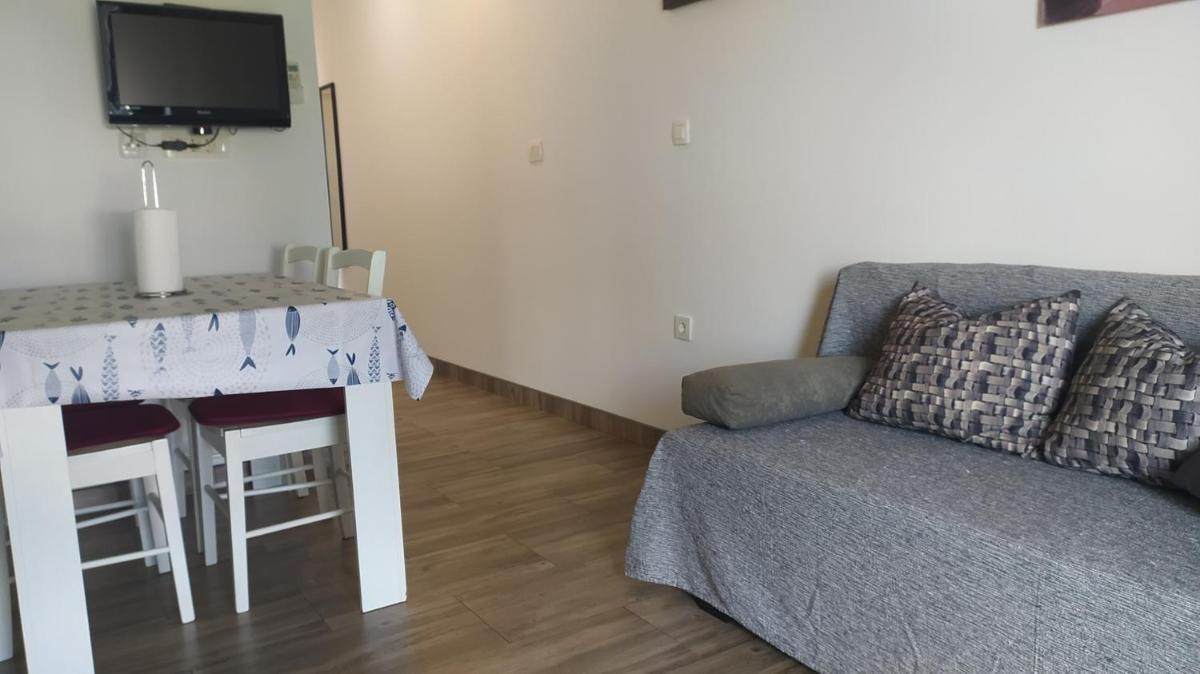Apartman Greta Sukošan - Housity