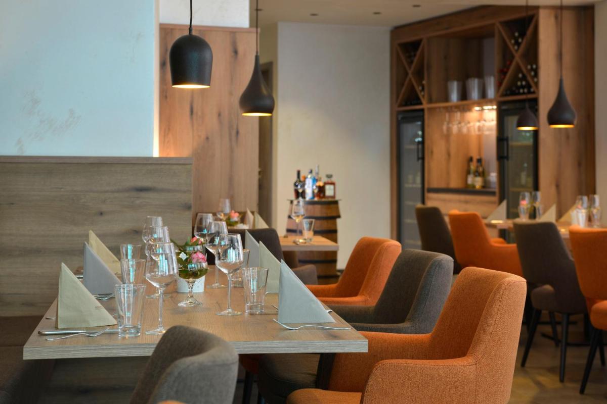 Hotel zur Post 3 Sterne S Altenahr - Housity