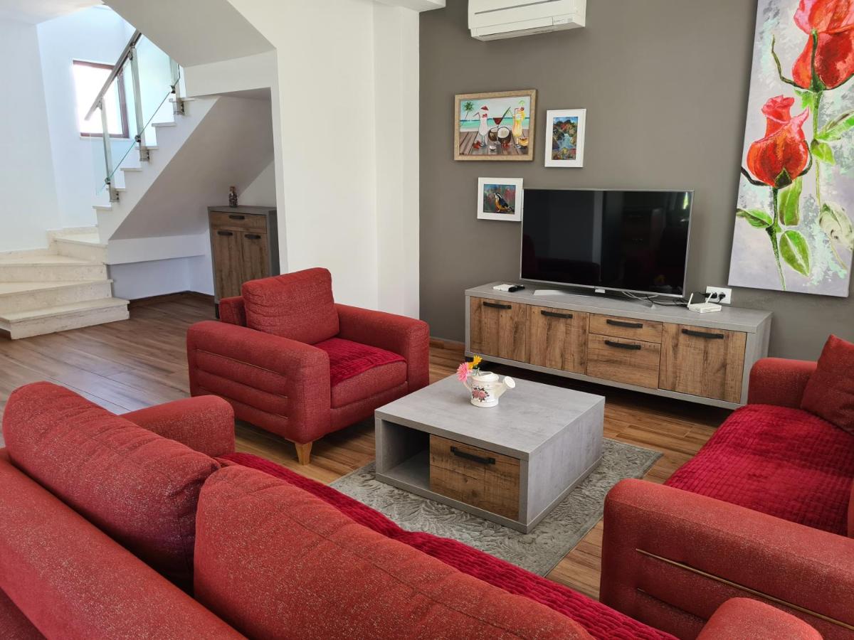 Vacation House - Housity