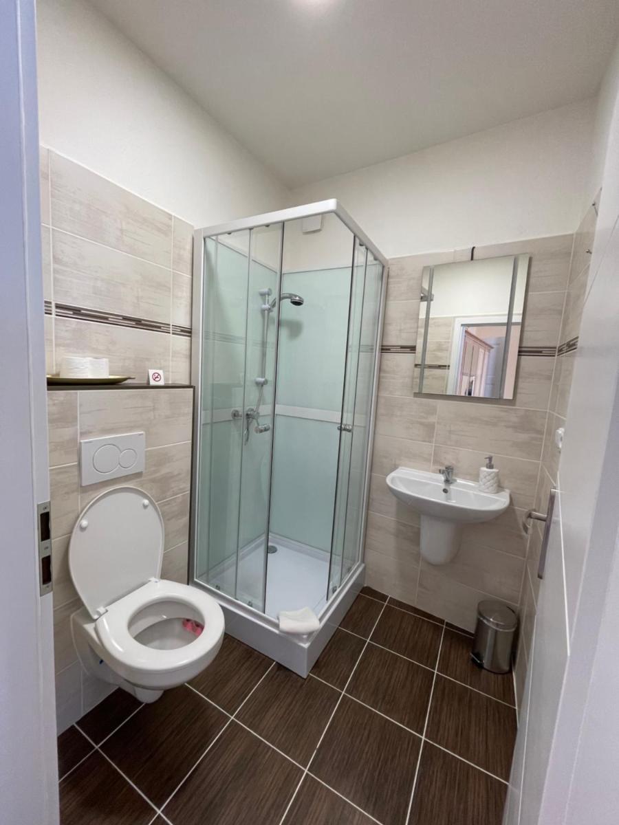 Apartmány vila Týniště - Housity